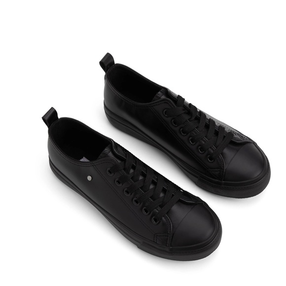 Matt & Nat Black Vegan Sneakers (10) - Picture 2 of 8